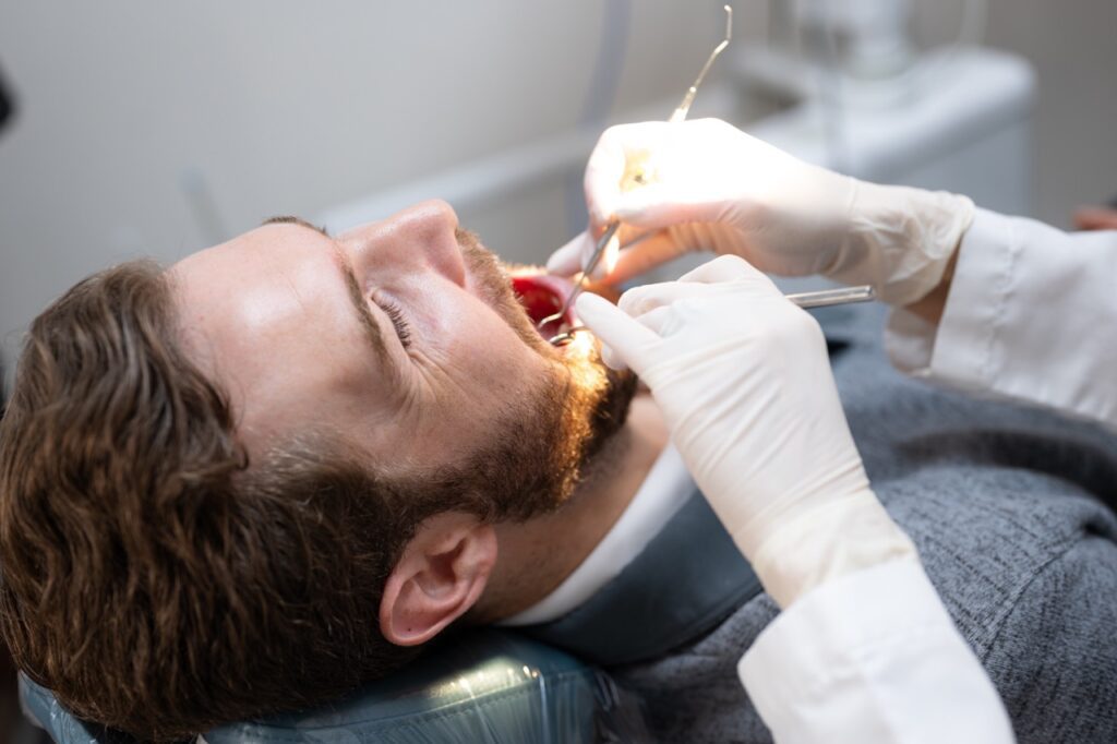 Dentist for dental implants in Pasadena