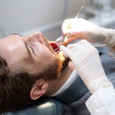Dentist for dental implant in Pasadena